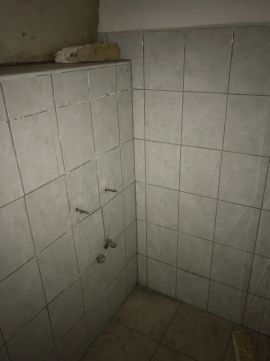 Eladó Üzlethelyiség 8131 Enying Forgalmas helyen