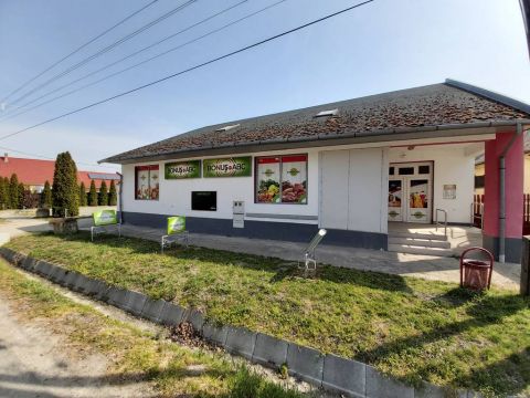 Eladó Üzlethelyiség 6524 Dávod 