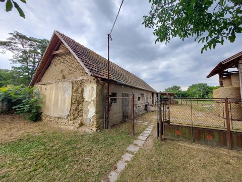 Eladó Telek 8181 Berhida Központ közeli