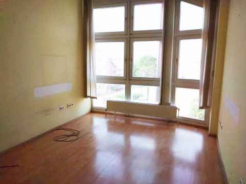 Kiadó Iroda 7626 Pécs 