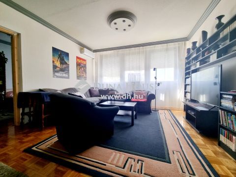 Eladó Lakás, Budapest 14. kerület - PANELPROGRAMOS házban 2. emeleti ABLAKOS KONYHÁS lakás