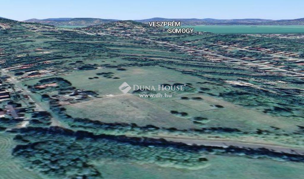 8640 Fonyód , fejlesztés alatti lakópark szomszédos telke eladó 10p a Balatontól — 1/6