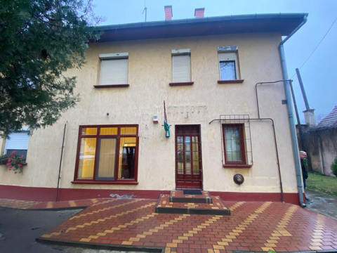 Eladó Üzlethelyiség 6423 Kelebia 