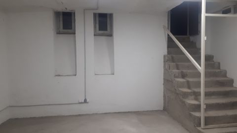 Kiadó Tároló/Raktár 1081 Budapest 8. kerület 