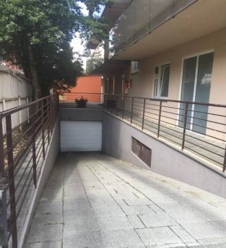 Kiadó Parkoló 8380 Hévíz 