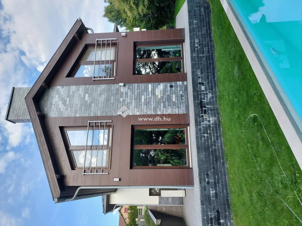 2094 Nagykovácsi , Legszebb részén — 1/16