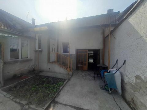 Eladó Lakás 9700 Szombathely , Belváros közelében felújítandó házrész