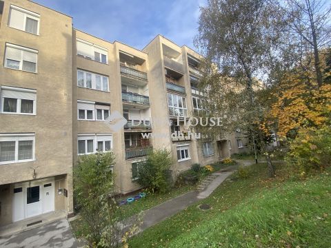Eladó Lakás, Komárom-Esztergom megye, Tatabánya