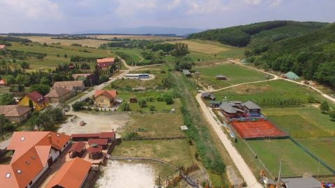 Eladó Telek 2610 Nőtincs Horgásztó közelében üdülő terület