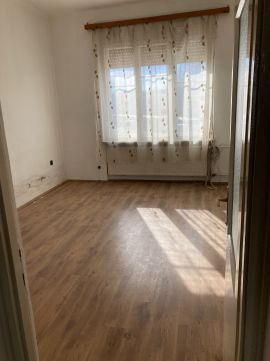 Eladó Üzlethelyiség 4400 Nyíregyháza , Nyíregyháza Bethlen Gábor