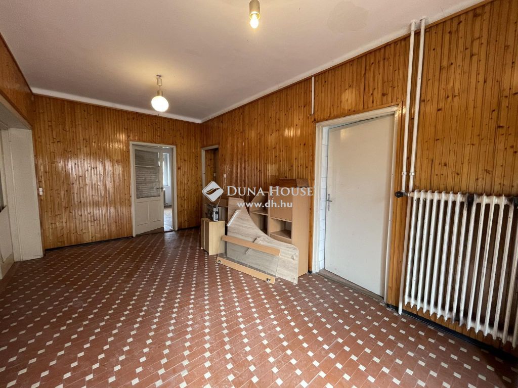 2750 Nagykőrös , Vállalkozásra is alkalmas családi ház, vagy 2 db 120 m2-es lakás - központhoz közel — 1/19