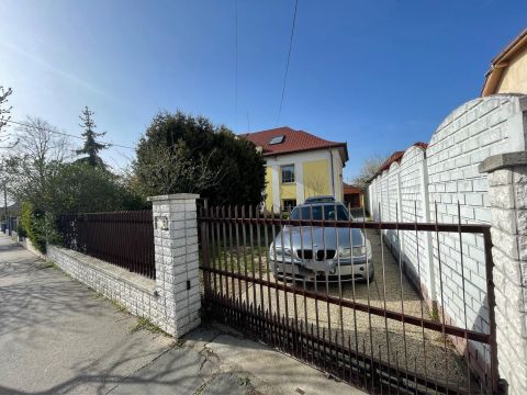 Eladó Ház 8200 Veszprém 