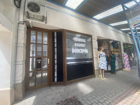 Eladó Üzlethelyiség 7621 Pécs 