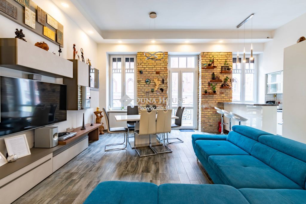 1093 Budapest 9. kerület , AIRBNB KÉPES 121 NÉGYZETMÉTERES LAKÁS ERKÉLLYEL A BÁLNA MELLETT — 1/35