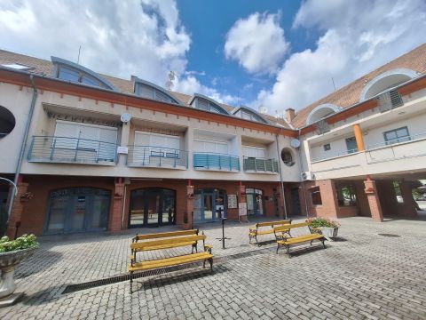 Eladó Lakás 7815 Harkány === Garzonlakás Harkány főutcájában===