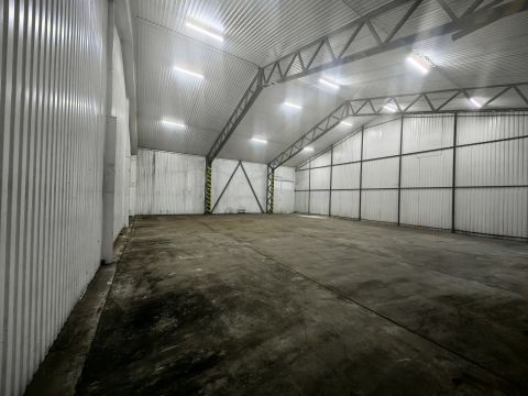 Kiadó Ipari 8900 Zalaegerszeg , Zalaegerszegen ipari csarnok kiadó