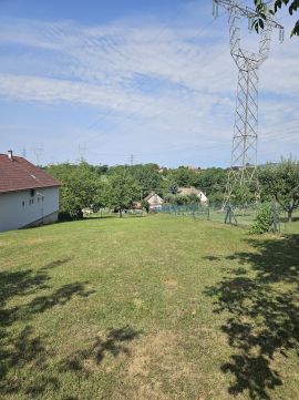 Eladó Telek 7630 Pécs Eladó 1290nm-es építési telek Újhegyen-csendes utcában!