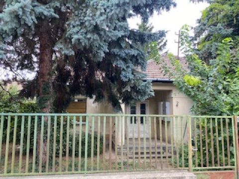 Eladó Ház 1161 Budapest 16. kerület , Felújítandó ház nagy telekkel