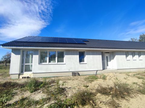 Eladó Ház 6000 Kecskemét , Hetényegyháza, elkerülő közelében