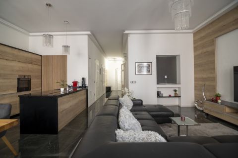 Eladó Lakás 1015 Budapest 1. kerület Ostrom utcában impozáns és elegáns luxus lakás