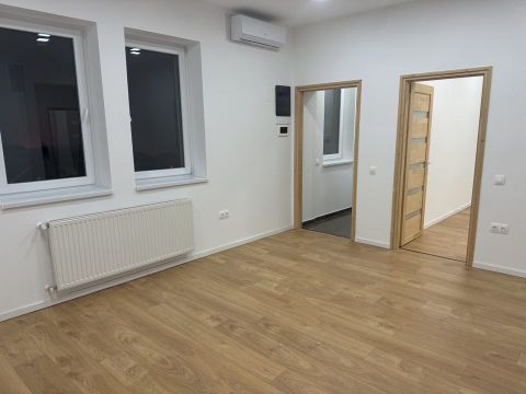 Kiadó Iroda 2151 Fót , Öregfalu