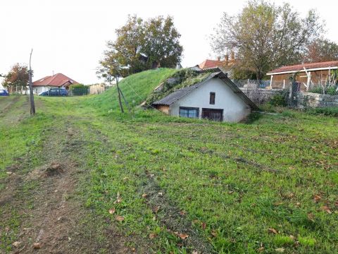 Eladó Telek 8373 Rezi 