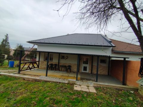 Eladó Ház 2824 Várgesztes 