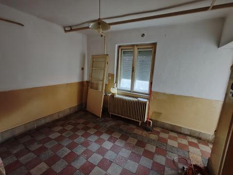 Eladó Ház 8083 Csákvár 