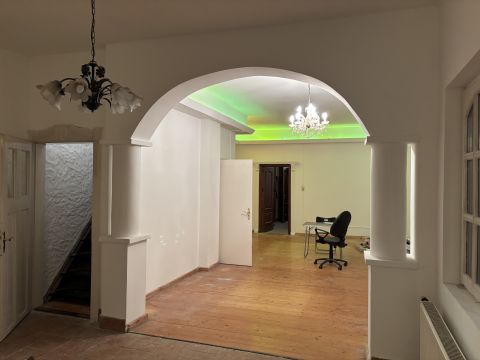 Eladó Lakás 1203 Budapest 20. kerület , Templohoz közel