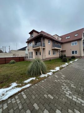 Eladó Lakás 3300 Eger 3300 Eger, Kertvárosi