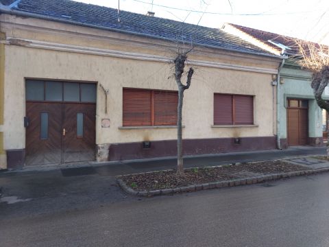 Eladó Ház 2600 Vác , Posta park
