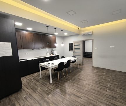 Kiadó Iroda 4025 Debrecen , Városközpont