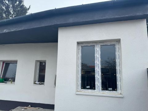 Eladó Ház 1184 Budapest 18. kerület 18 kerületben Teljeskörűen felújított Családi ház Eladó! 