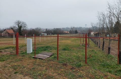 Eladó Telek 7400 Kaposvár , ***Mogyoró u., 2627 Nm-es, összközműves, körbekerített telek
