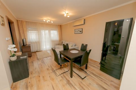 Eladó Lakás 8600 Siófok 50 méterre a Balatontól