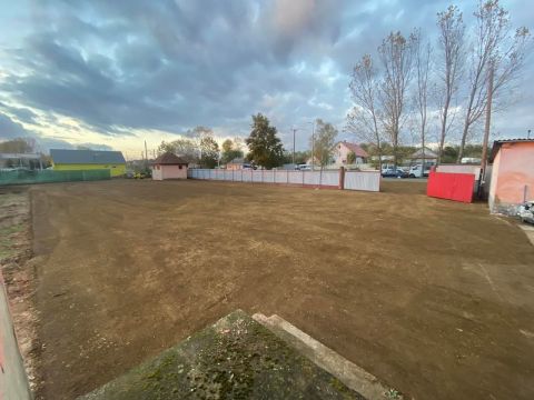 Eladó Ipari 4243 Téglás 