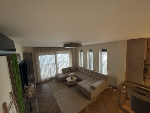 Eladó Ház 4481 Nyíregyháza , Sóstóhegyen MODERN ikerház