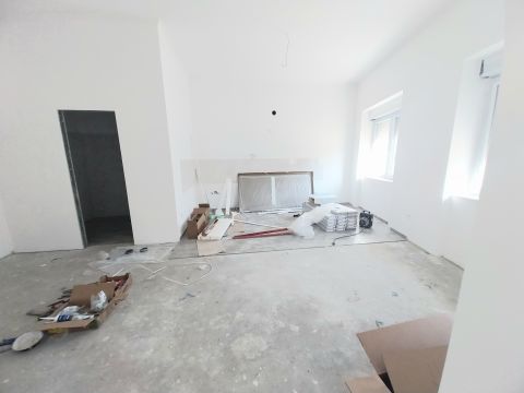 Eladó Lakás 3200 Gyöngyös Spár közelében új építésű, padlófűtéses, napelemes lakás ela