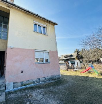 Eladó Lakás 2534 Tát 