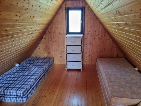 Eladó Ház 8172 Balatonakarattya Üdülőövezeti kuckó eladó