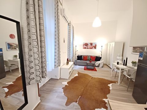 Kiadó Lakás 1073 Budapest 7. kerület 