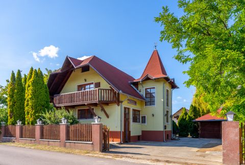 Eladó Vendéglátás 8617 Kőröshegy , Panzió
