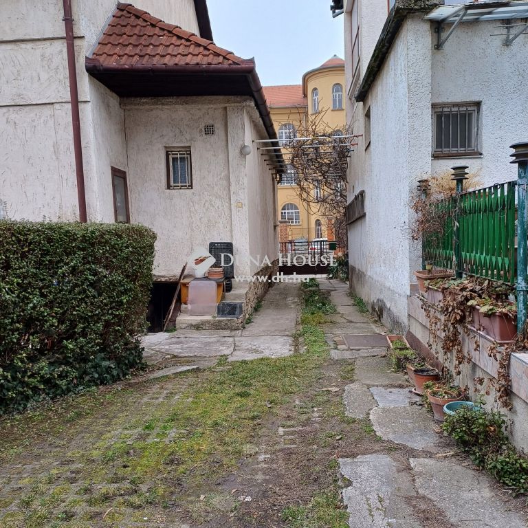 7623 Pécs — 1/33