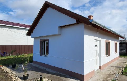 Eladó Ház 2030 Érd Központ közelében.