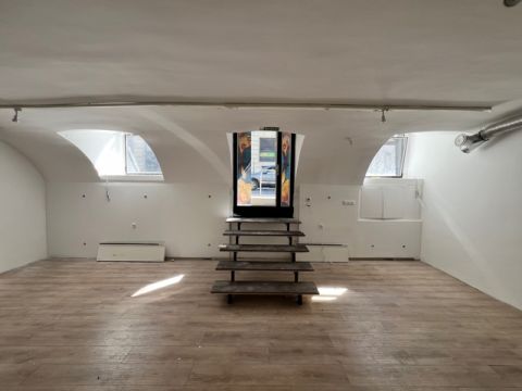 Eladó Üzlethelyiség 1122 Budapest 12. kerület 