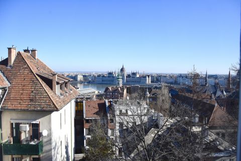 Eladó Lakás 1015 Budapest 1. kerület 