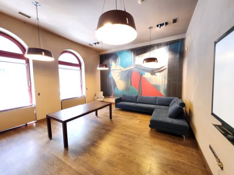 Kiadó Üzlethelyiség 1063 Budapest 6. kerület 