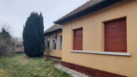 Eladó Ház 8695 Buzsák , 8695 Buzsák, központ