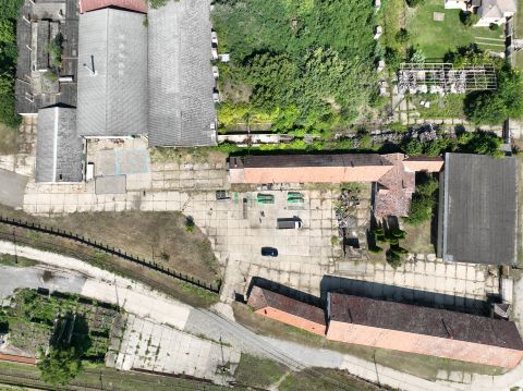 Eladó Ipari 6440 Jánoshalma ,  ELADÓ hűtőház és csarnokok