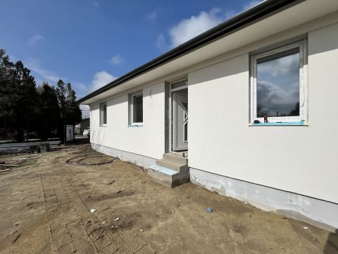 Eladó Ház 6000 Kecskemét , ELKEZDETT ÉPÍTKEZÉS, energiatakarékos családi ház épül a Beretvás közben!